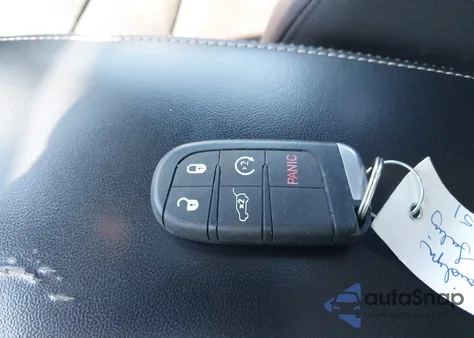 2017 Jeep Grand Cherokee Limited 4X2 z USA, uszkodzony, nr VIN 1C4RJEBG7HC765888